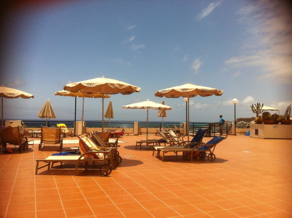 Sonnenterrasse SBH Crystal Beach Hotel & Suites