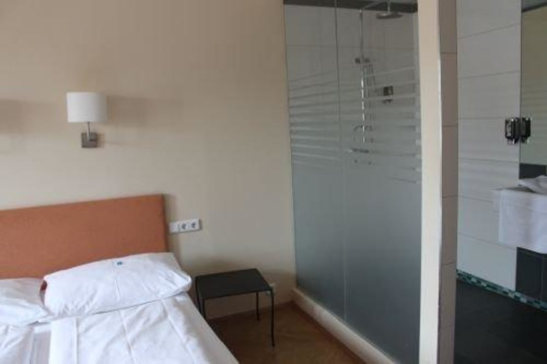 Zimmer 537 mit offenem Bad Hotel Papageno