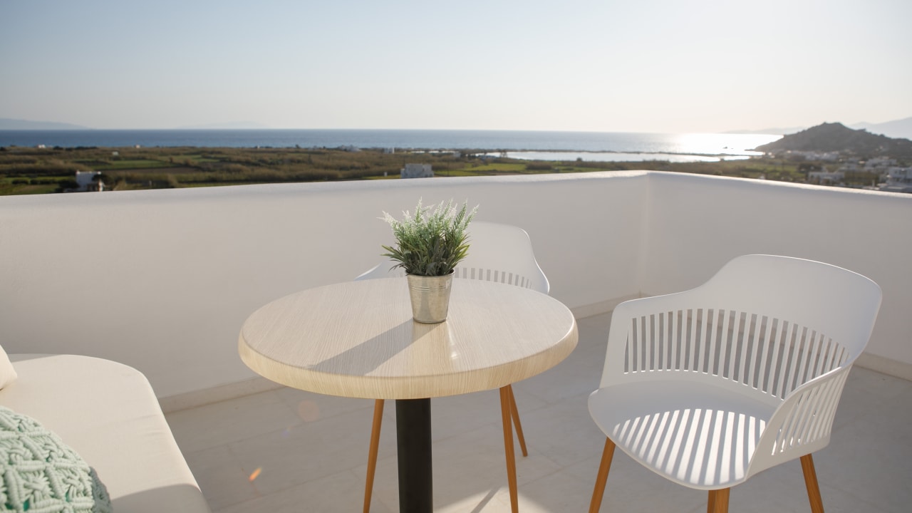 Zimmer Naxos Earth Suites