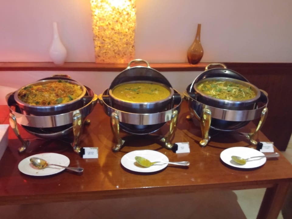 Buffet Fujairah Rotana Resort & Spa