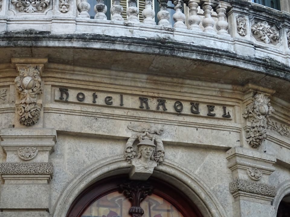 Außenansicht Hotel Raquel