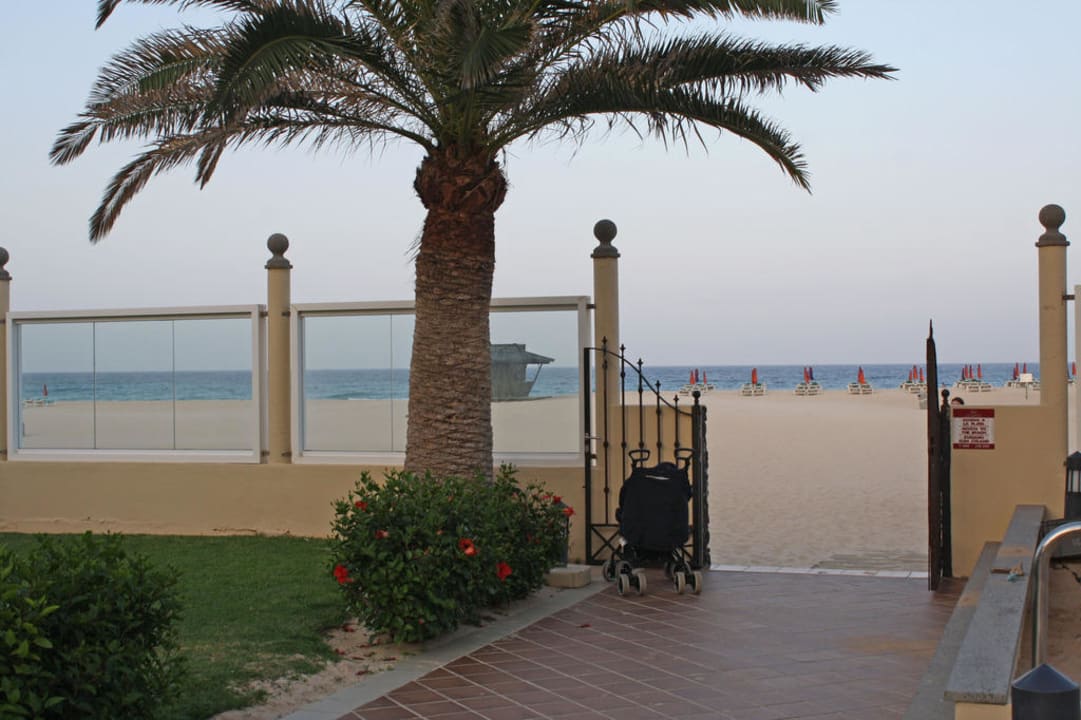 Zugang zum Strand Hotel Riu Oliva Beach Resort