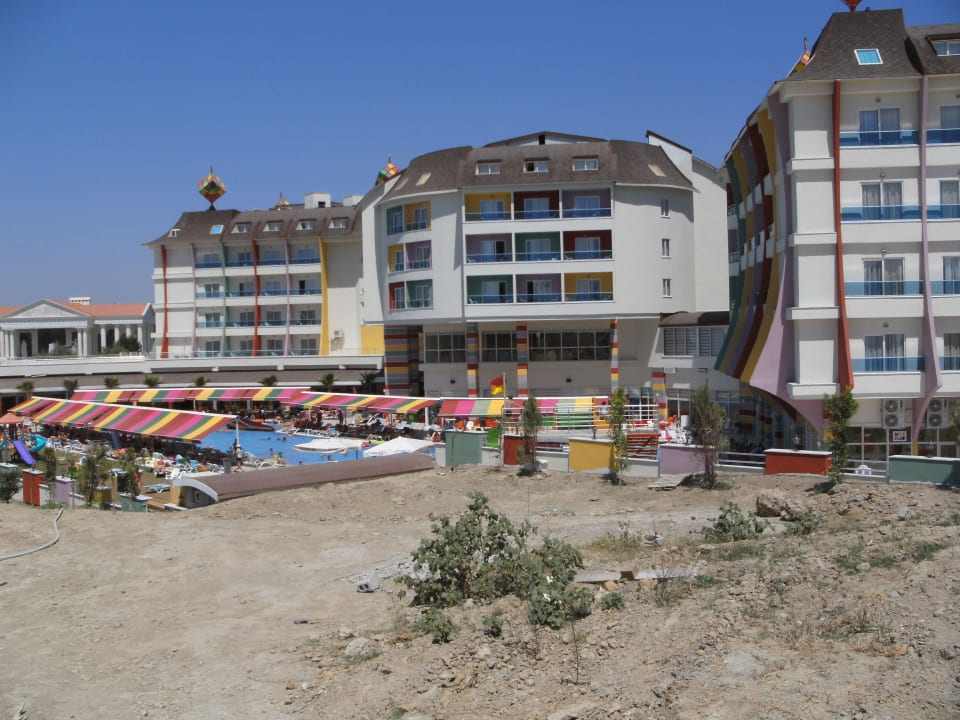 "Hinterhof" Ramada Resort by Wyndham Side