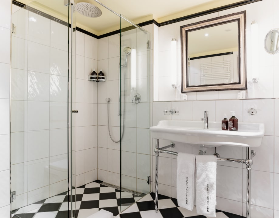 Zimmer Small Luxury Hotel Ambassador Zurich