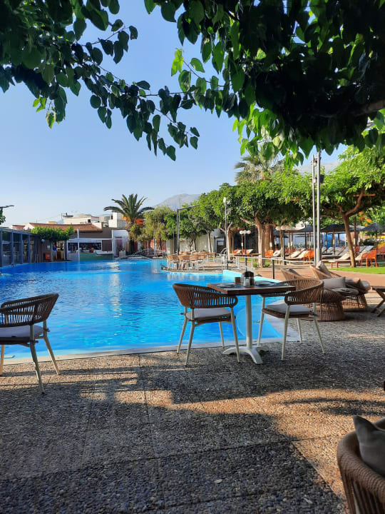 Pool Corissia Beach Hotel