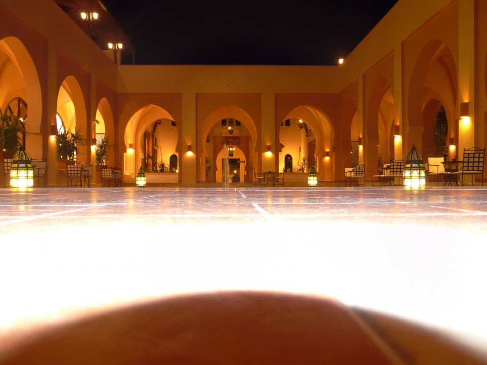 Zum Speisesaal Steigenberger Coraya Beach - Adults only