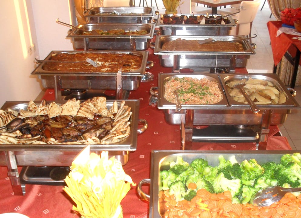 Gastronomy Royal Beach Hotel