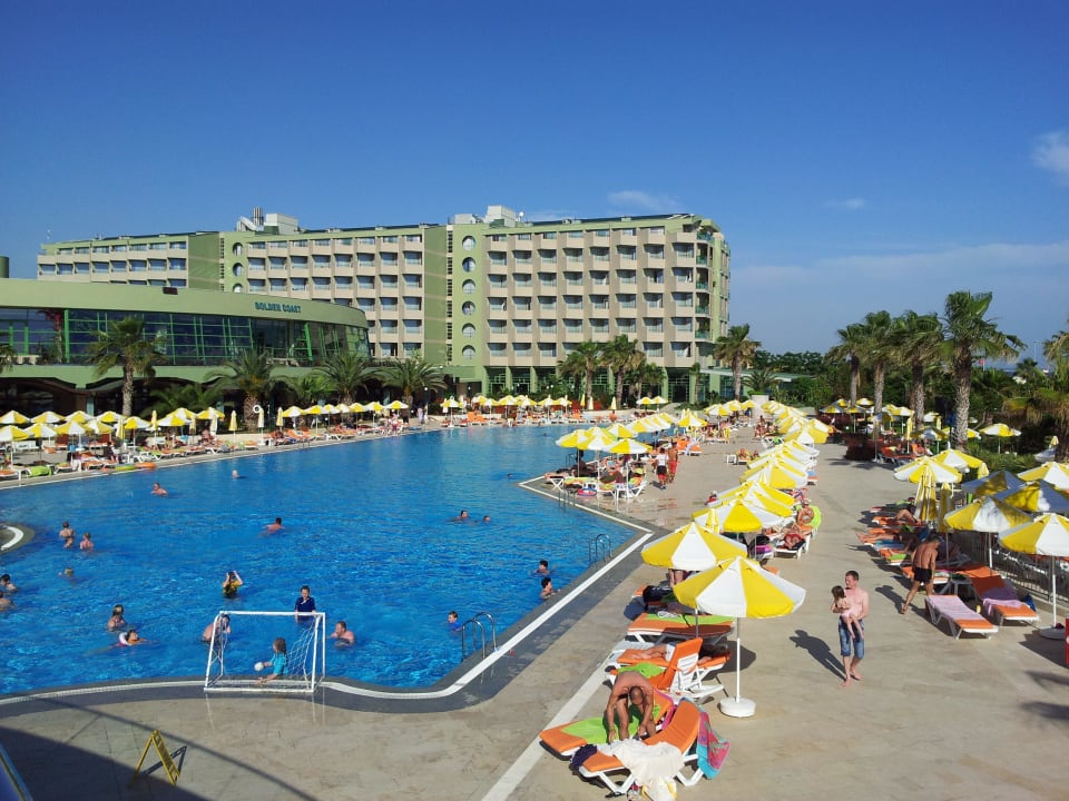 Pool VONRESORT Golden Coast