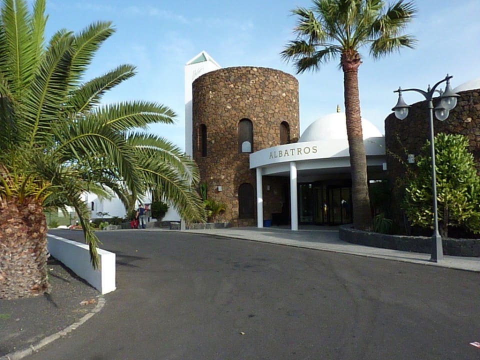 Eingang allsun App.-Hotel Albatros