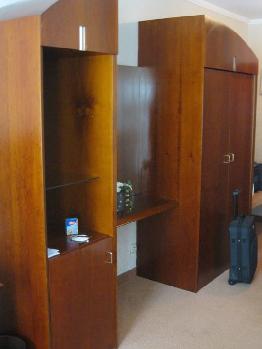 Schrankwand Parkhotel Stadtallendorf