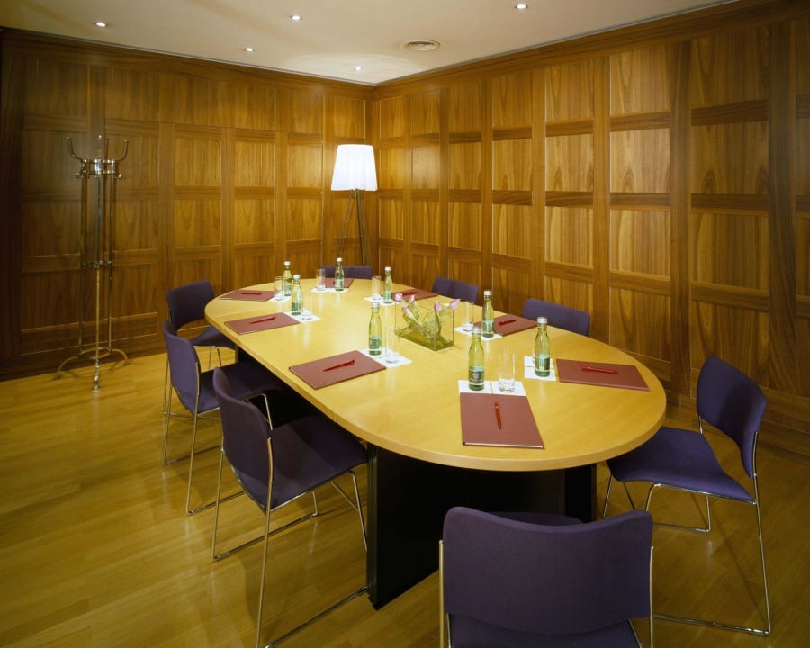 Business Lounge K+K Palais Hotel