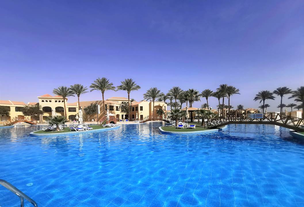 Pool Cleopatra Luxury Resort Makadi Bay
