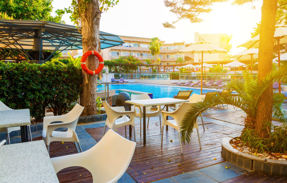 Pool The Residence Family & Fun