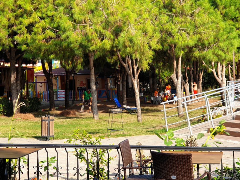 Gartenanlage Club Turtas Beach Hotel