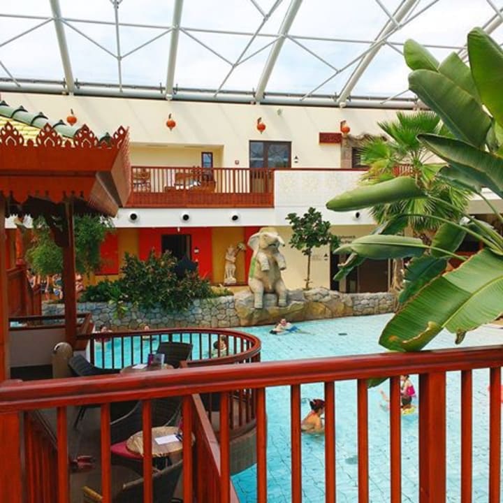 Pool Sieben Welten Hotel & Spa Resort