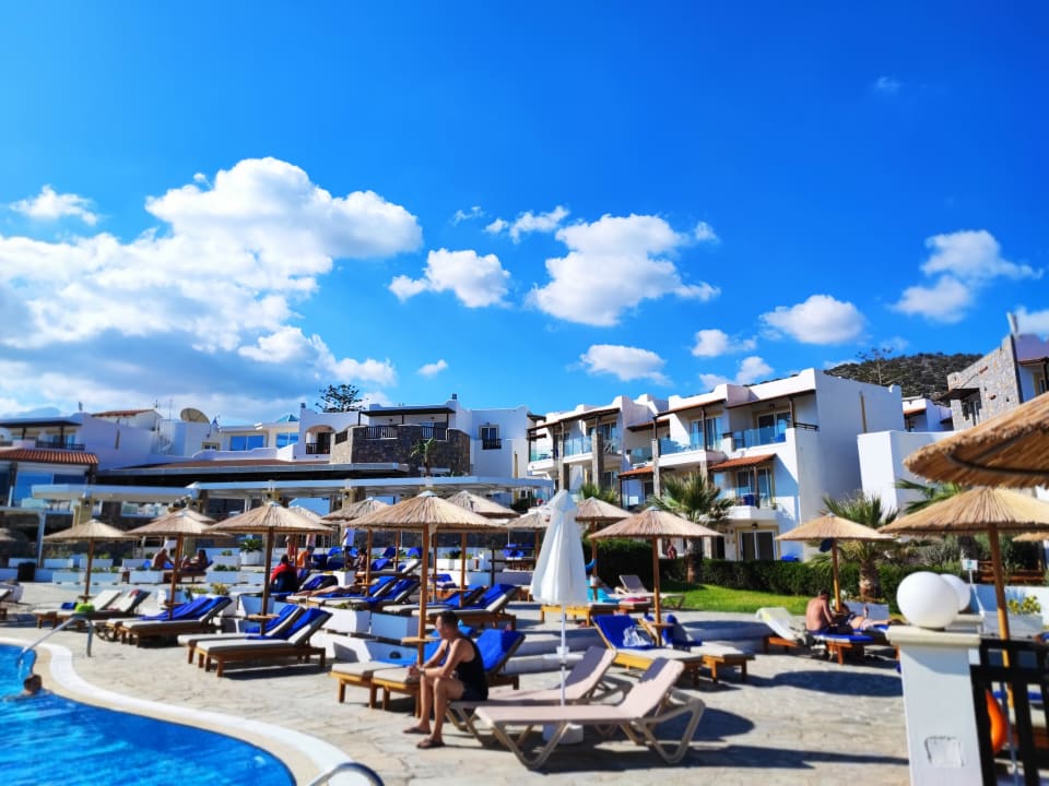 Außenansicht Alexander Beach Hotel & Village Resort