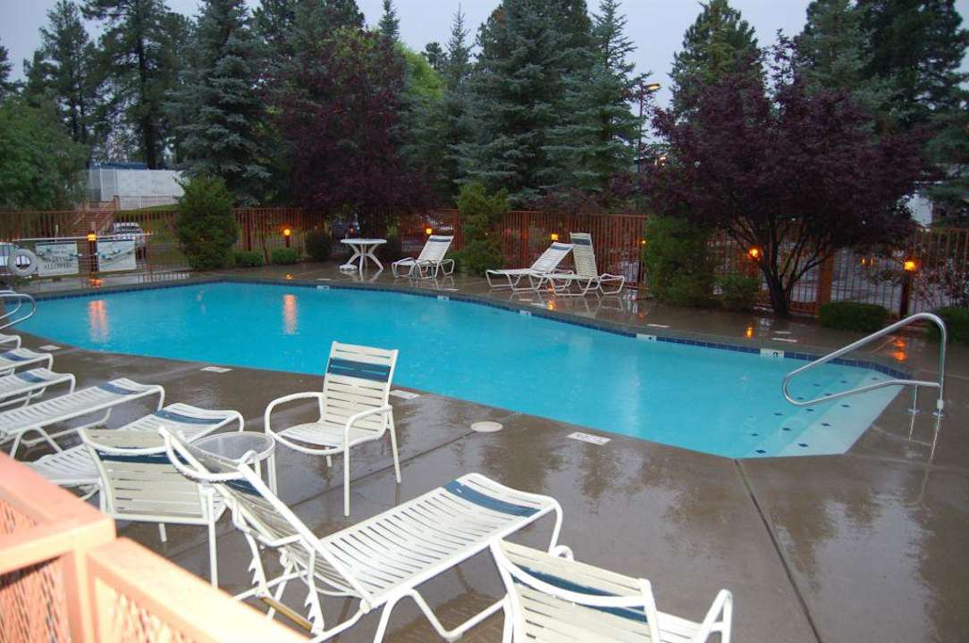 Pool DoubleTree by Hilton Hotel Flagstaff