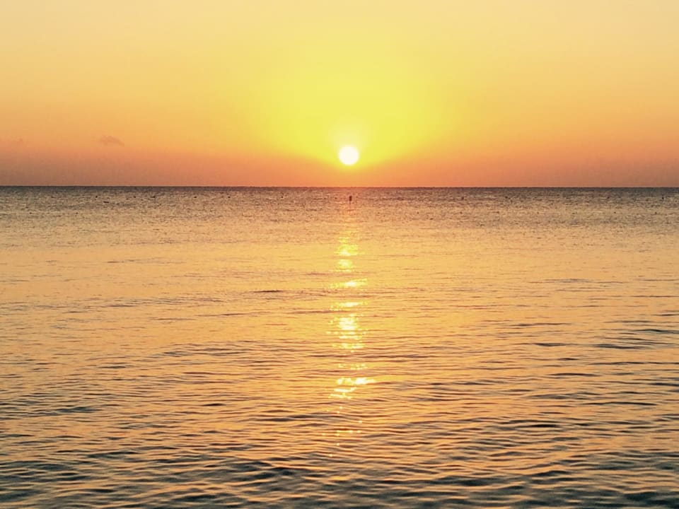 Sonnenaufgang am Strand Makadi Spa - Adults only