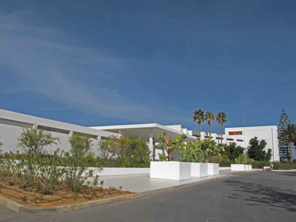 Eingang Grecotel LUXME White