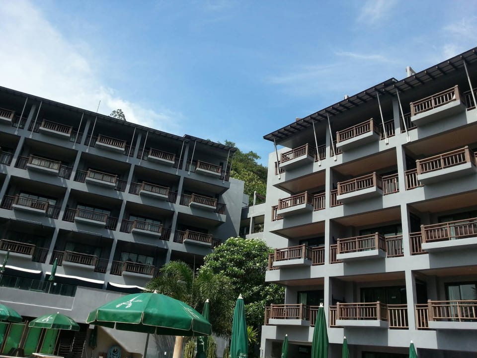 Hotel vom Pool aus gesehen Krabi Cha Da Resort Hotel