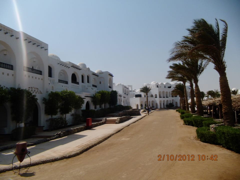 Straße am Strand Arabella Azur Resort