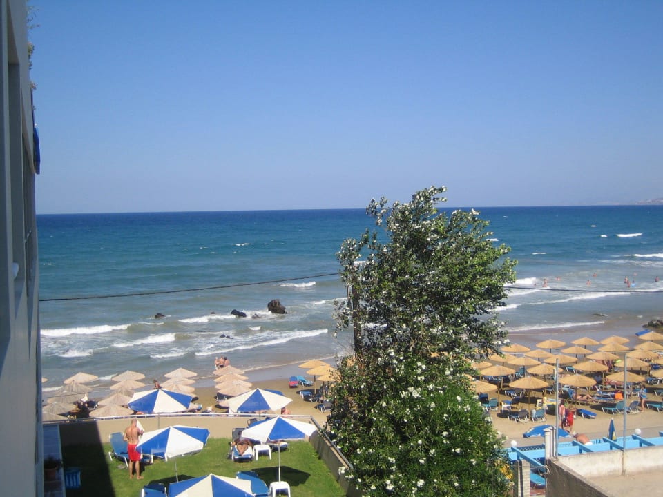 Ausblick vom Balkon im 3. Stock Hotel Corissia Princess