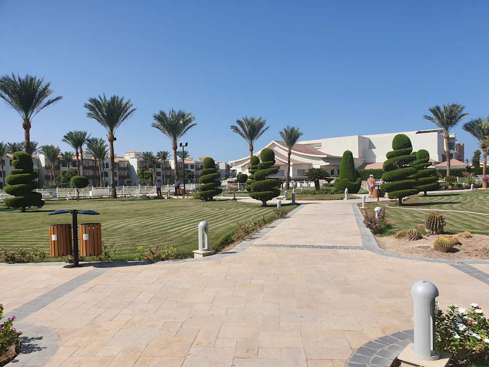 Gartenanlage Pickalbatros Dana Beach Resort - Hurghada