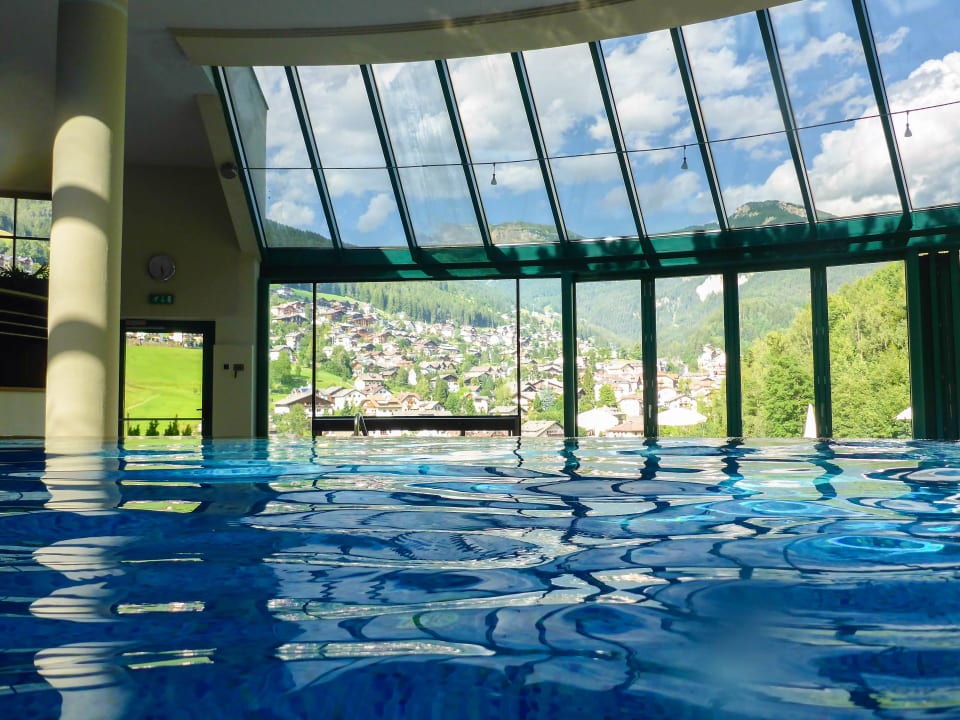 Pool Alpin & Vital Hotel La Perla