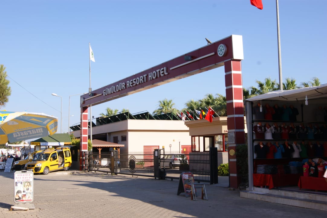  Eingang Royal Beach Club Hotel