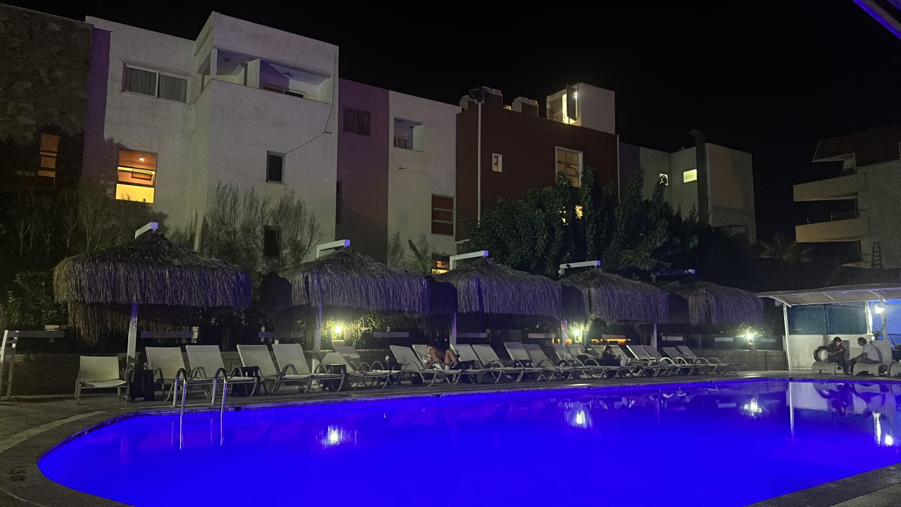 Pool Tiana Beach Resort