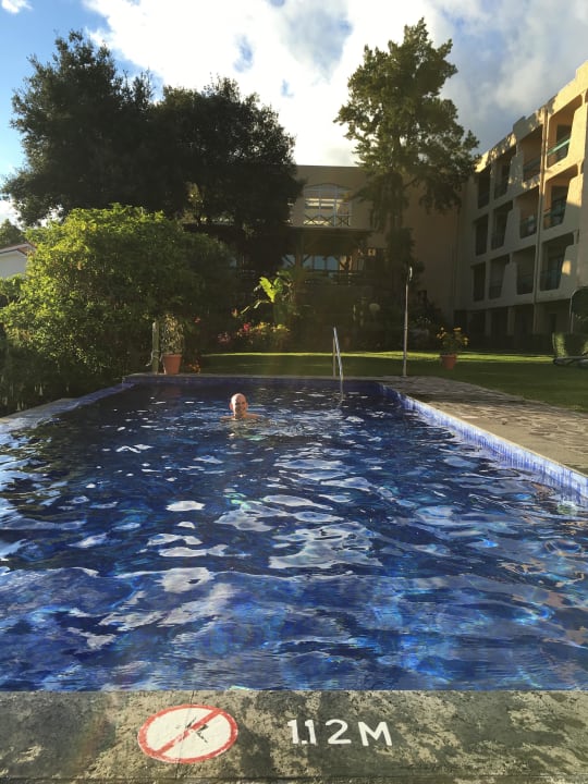 Pool im Februar Hotel Dom Pedro Garajau