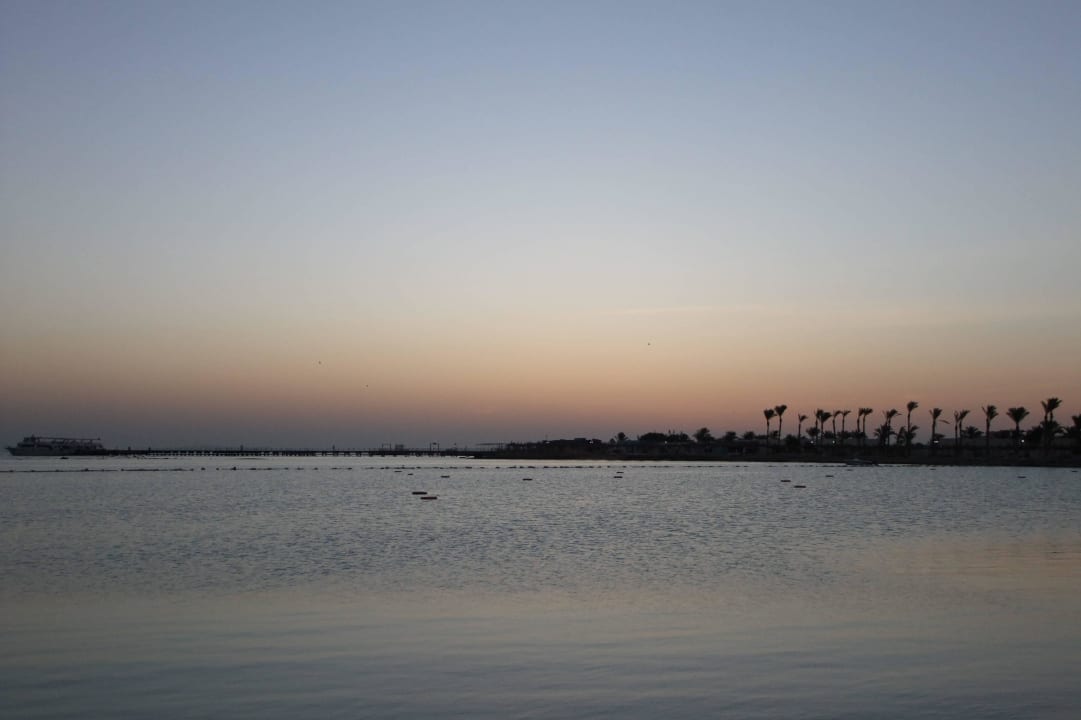 Восход Pickalbatros Dana Beach Resort - Hurghada