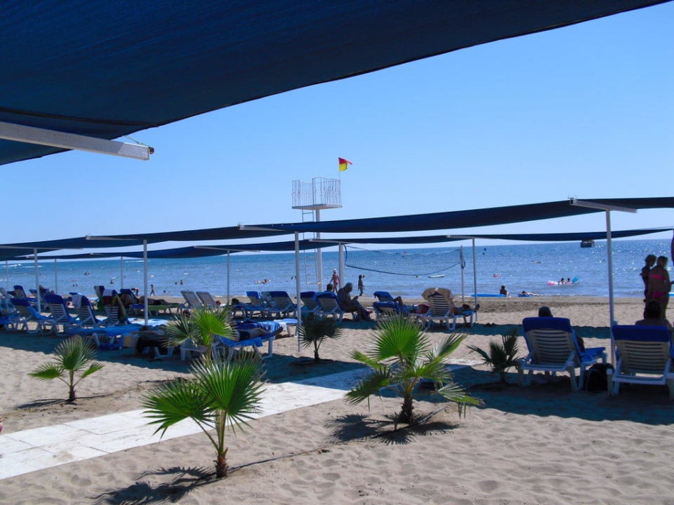 Strand Hotel Grand Side