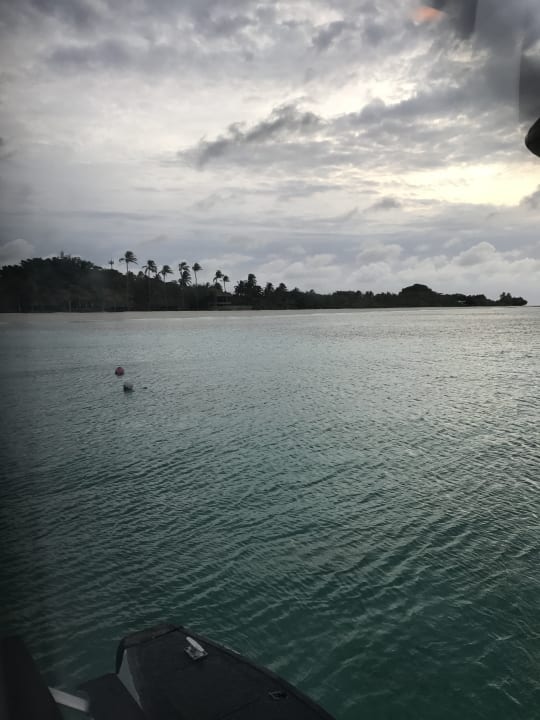 Strand Kuredu Island Resort & Spa