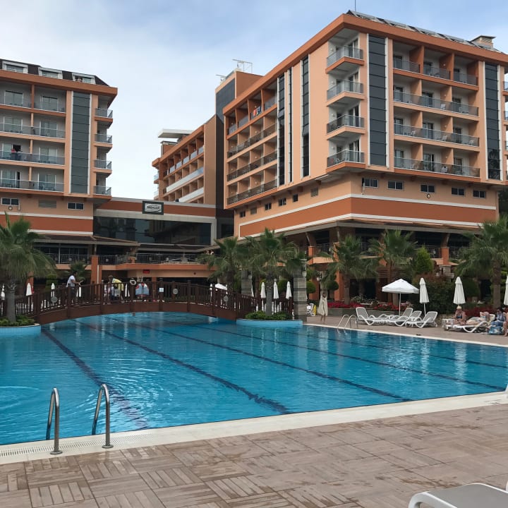 Außenansicht Dizalya Palm Garden