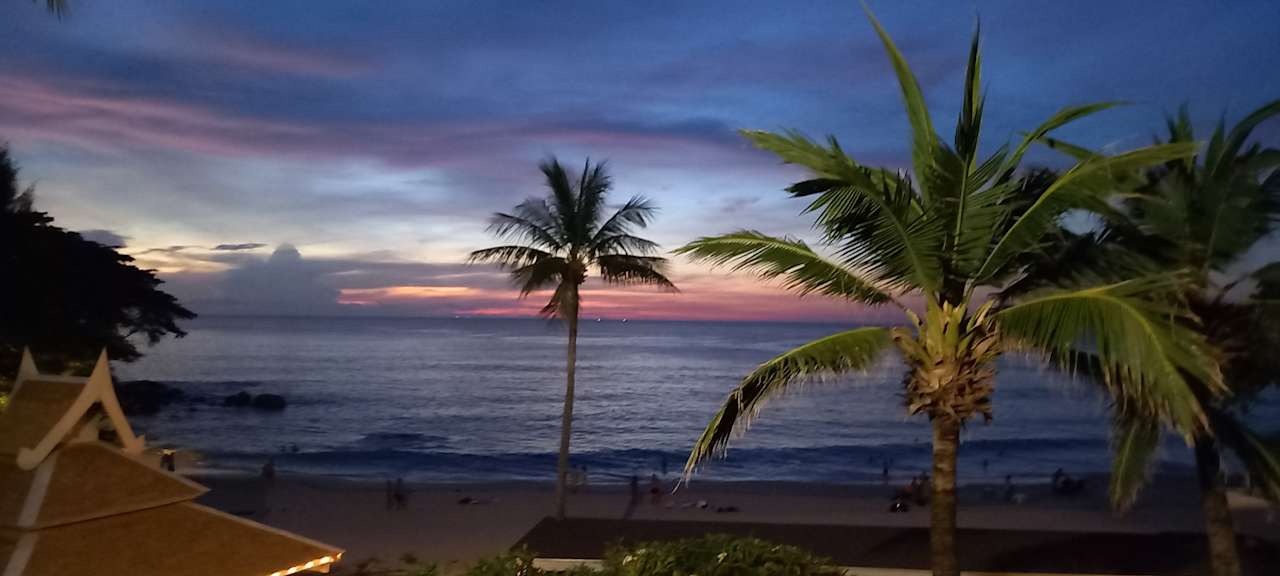 Ausblick Beyond Karon - Adults only 18+