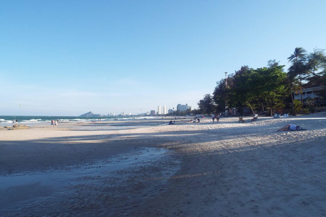 Rechte Seite vom Hotel Laksasubha Hua Hin