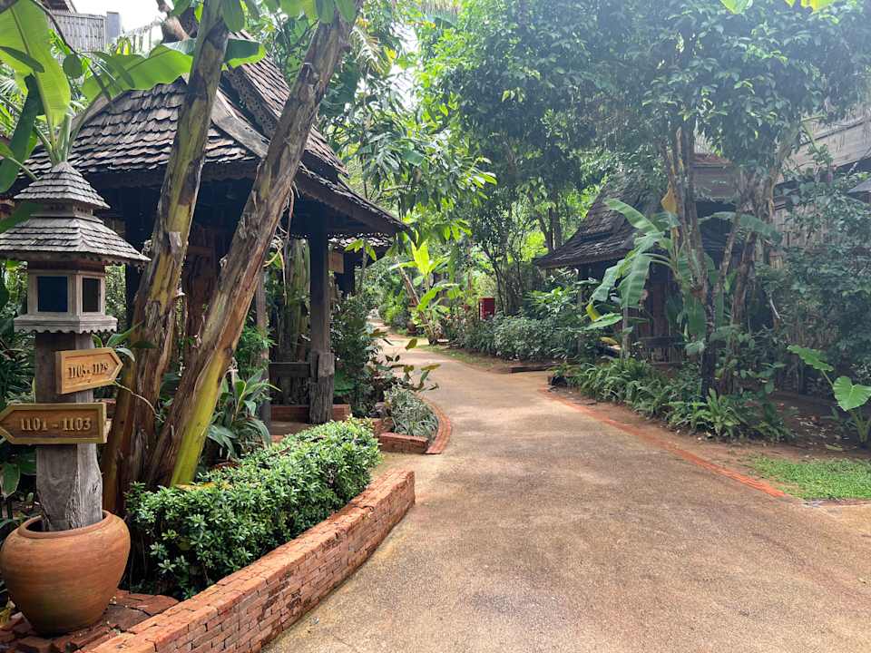 Gartenanlage Santhiya Phuket Natai Resort & Spa
