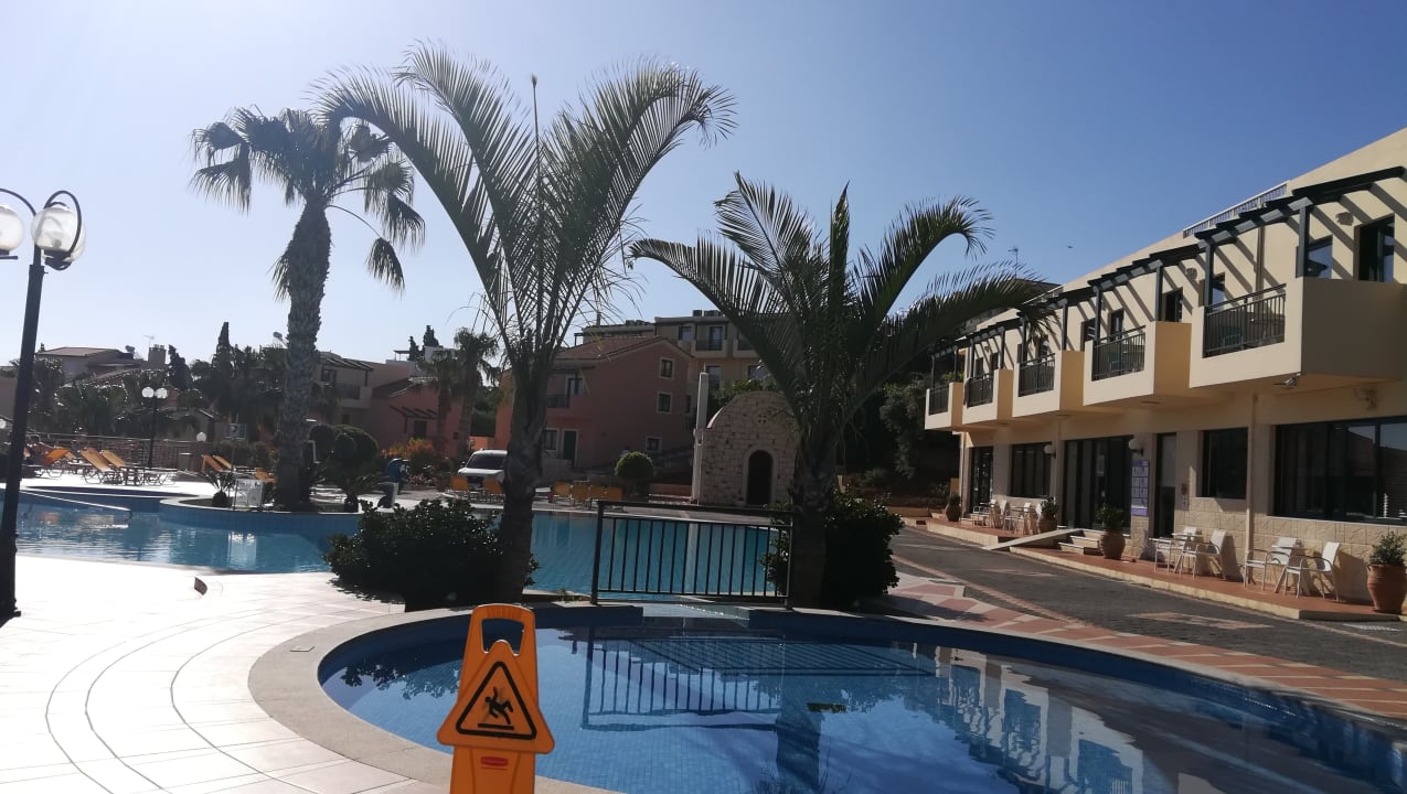 Außenansicht Asterias Village Resort