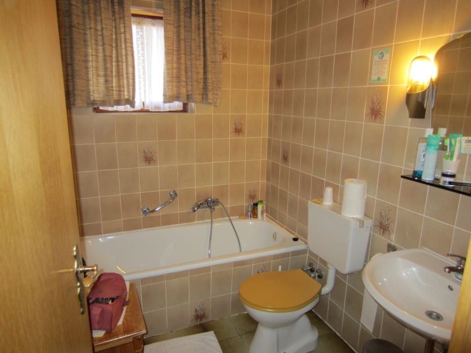 Badewnne ohne Duschabtrennung Sonnenmatte-Titisee B+B Hotel Guesthouse