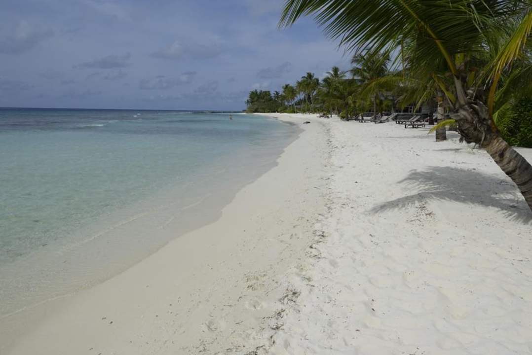 Strand Kuredu Island Resort & Spa