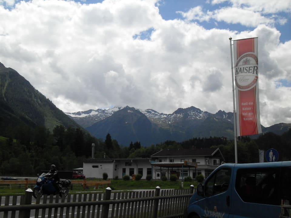 Tolle Aussicht auf die Berge Familiengasthof Schranz