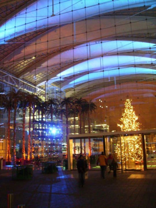 Weihnachtsstimmung Hilton Munich Airport