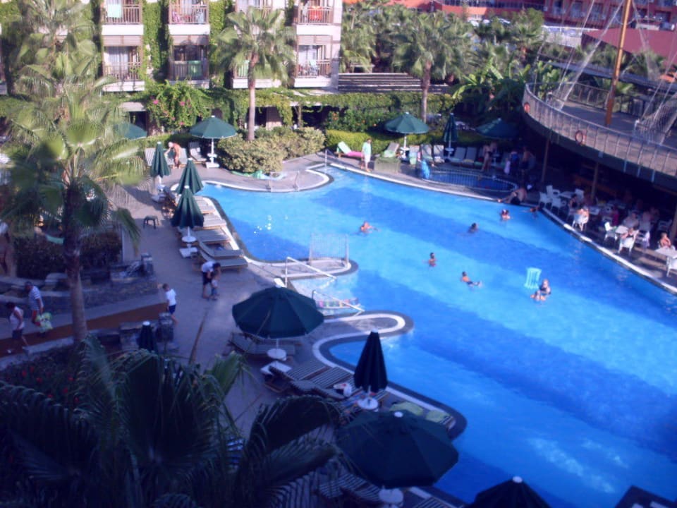 Pool Can Garden Resort