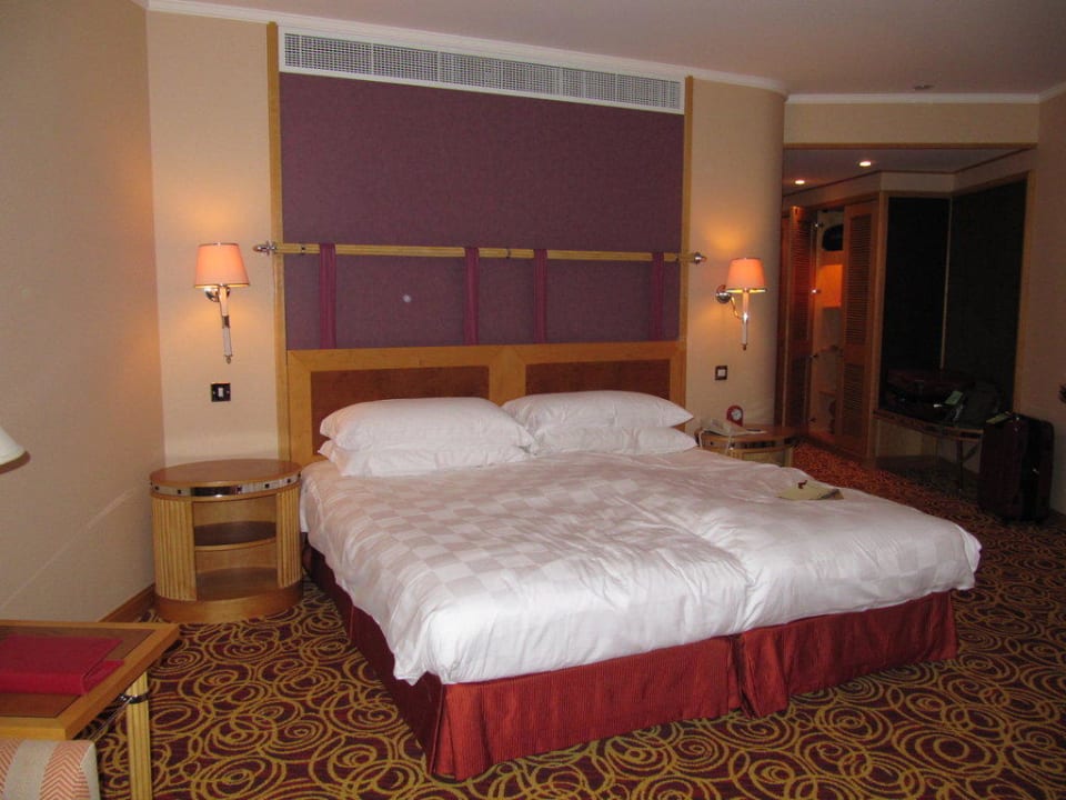 Sehr bequemes Bett Jumeirah Beach Hotel