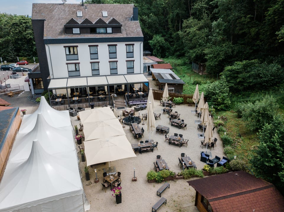 Außenansicht Hotel Estricher Hof