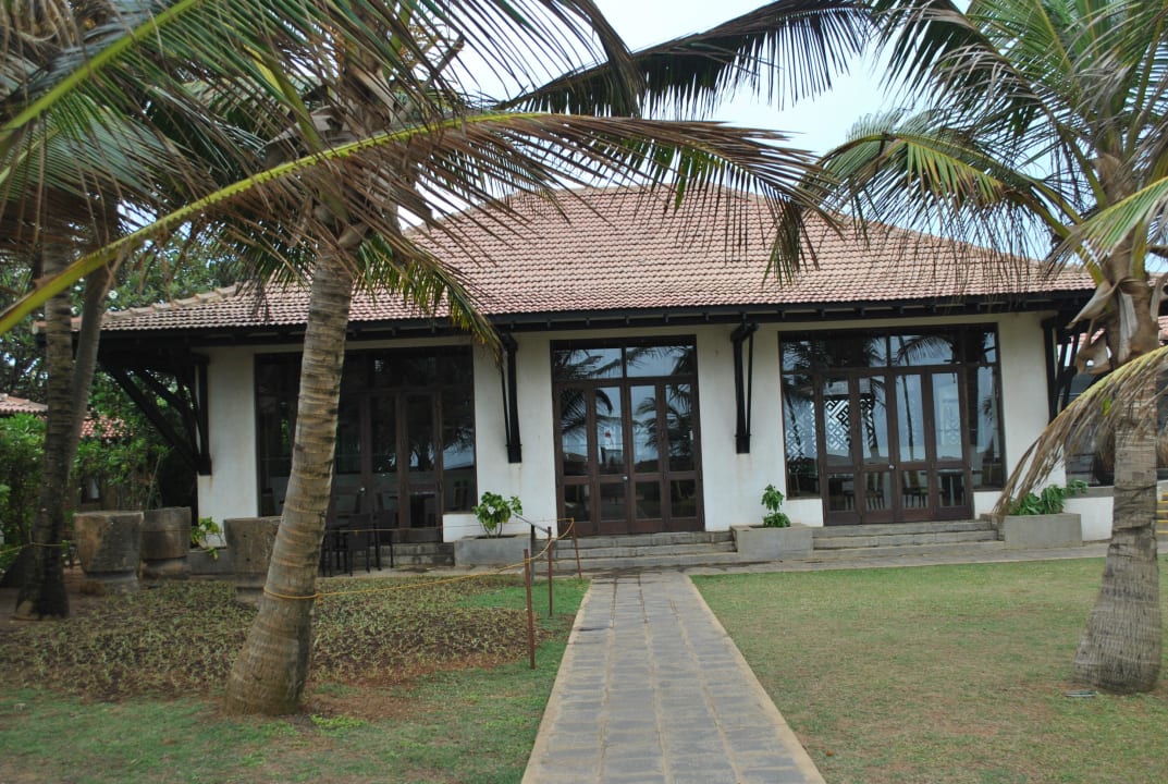 The Waves Club Hotel Dolphin
