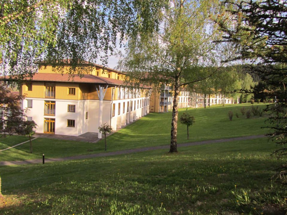 Außenansicht vom Parkplatz aus Aldiana Club Ampflwang