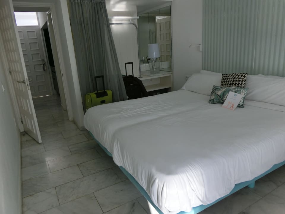 Zimmer Hotel Gold by Marina