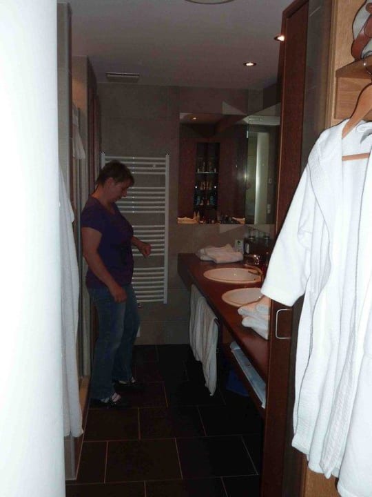 Blick ins Bad ULRICHSHOF Nature · Family · Design